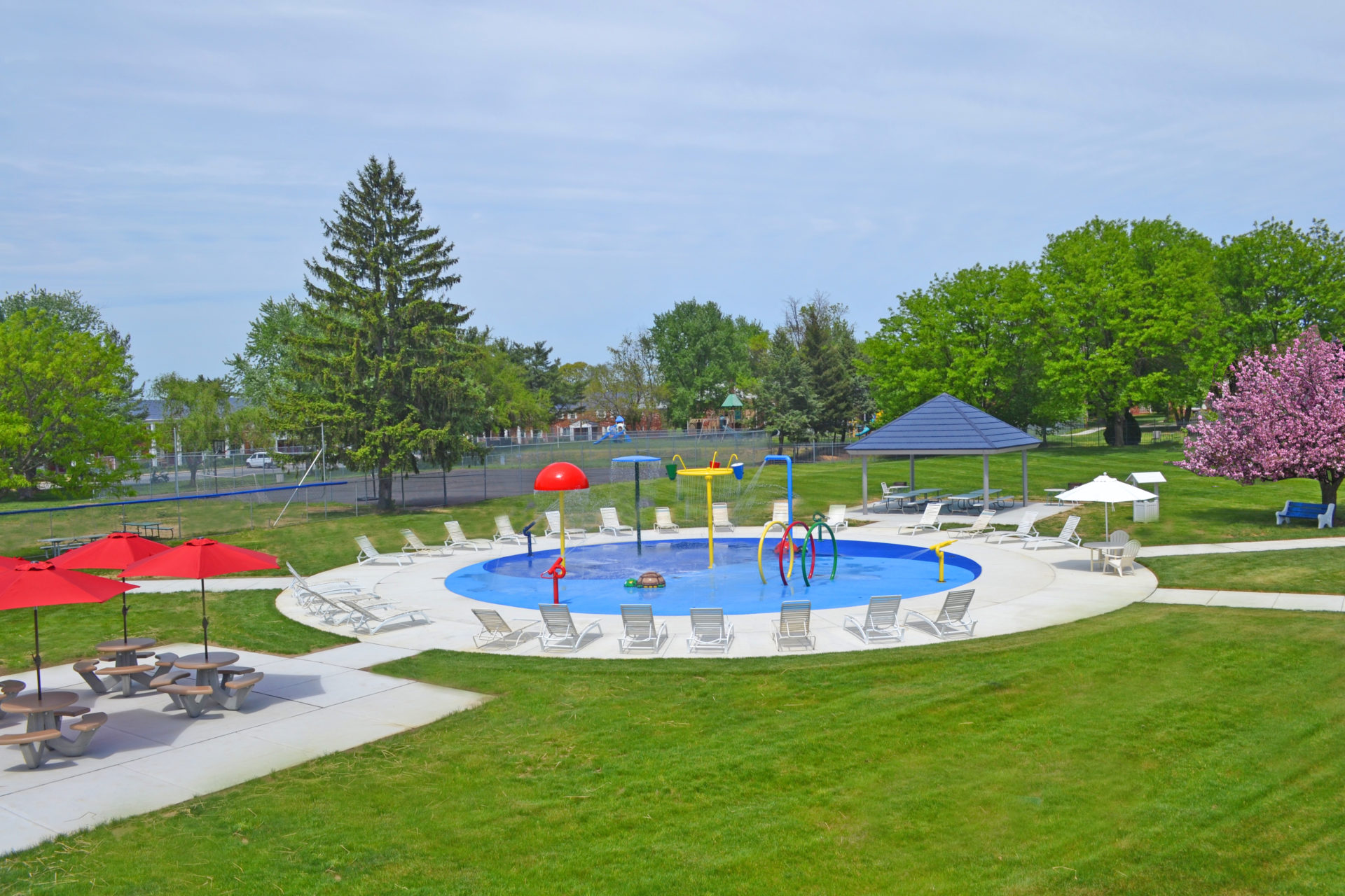 Splash Zone Commercial splash pad innovation and installation.